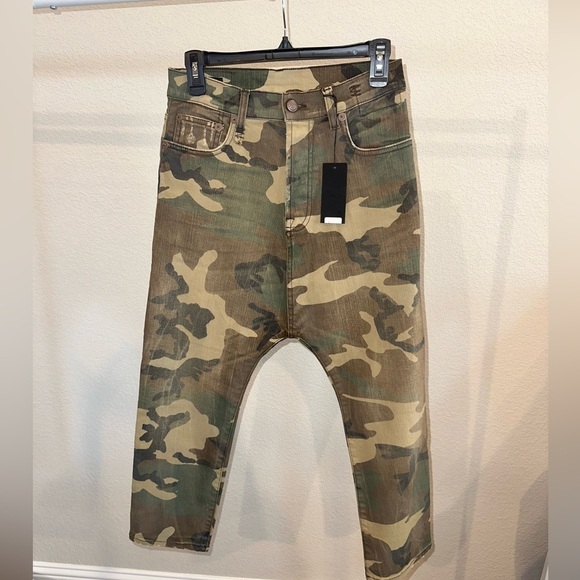 R-13 Camo Tailored Drop Jeans Size 25 - Picture 2 of 5
